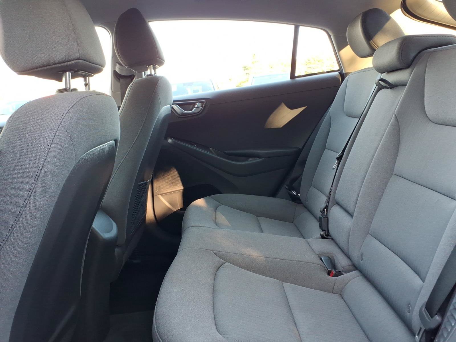 Used 2022 Hyundai Ioniq SEL FWD image 16