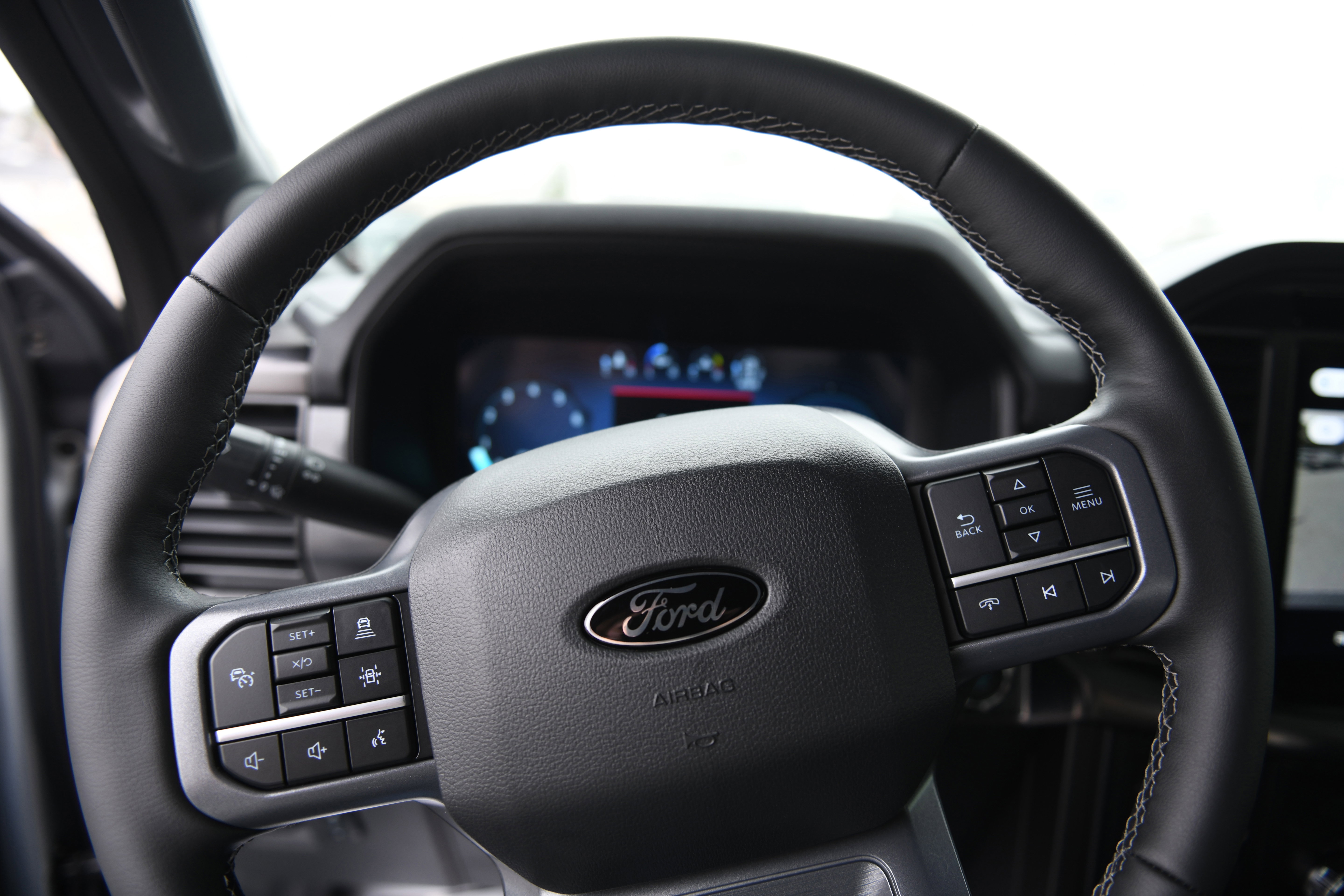 New 2026 Ford F150 Lariat w/ Equipment Group 501A Mid image 28