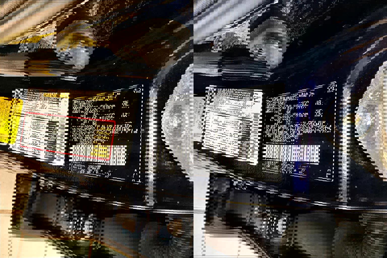 Used 2021 Toyota Highlander XLE image 32