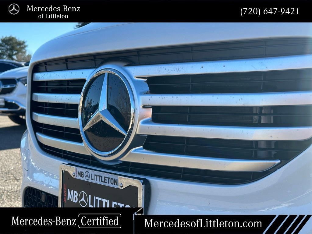 Certified 2025 Mercedes-Benz GLB 250 4MATIC image 9
