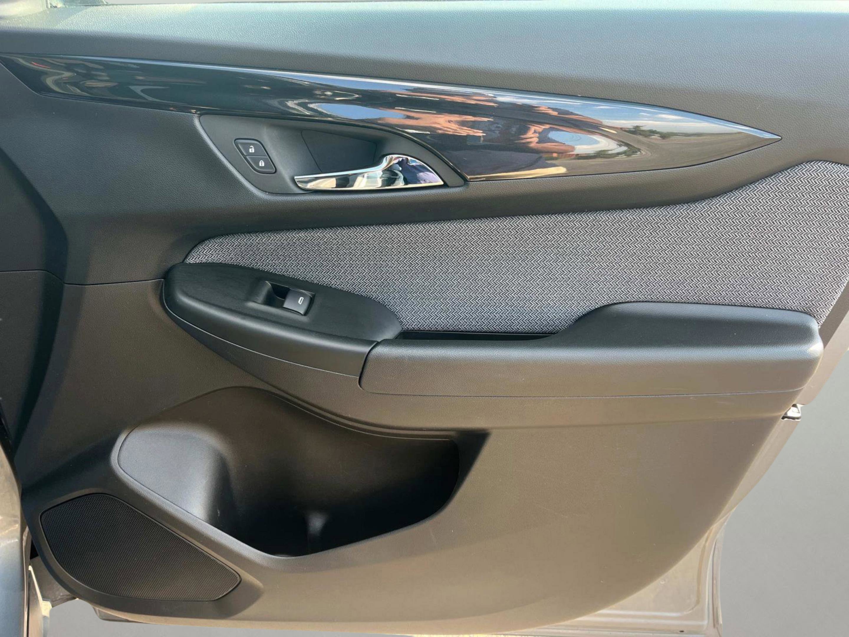 Used 2025 Chevrolet TrailBlazer LT image 17