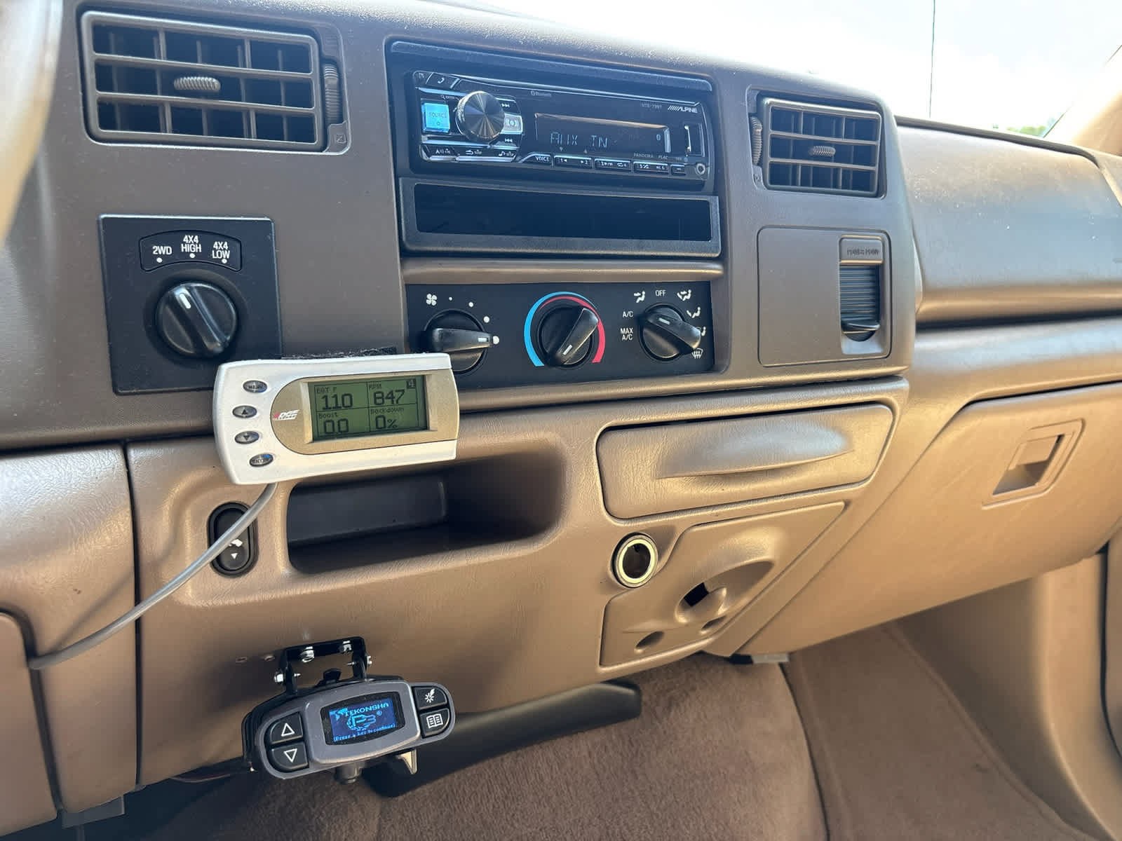 Used 2004 Ford F250 Lariat AWD/4WD image 19