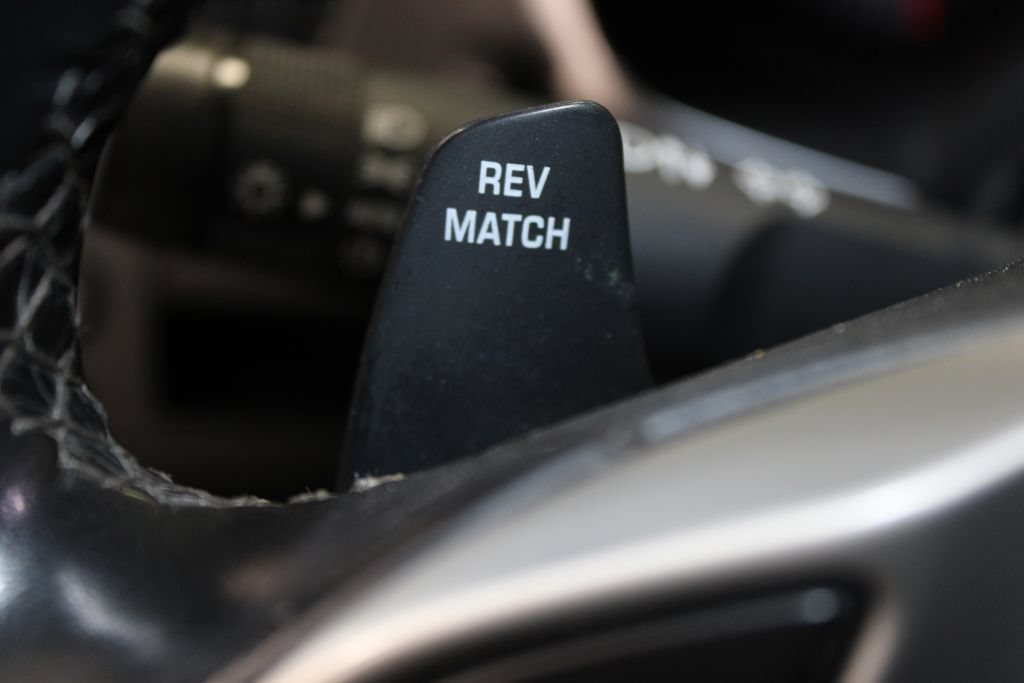 Used 2016 Chevrolet Corvette Stingray Coupe w/ Carbon Flash Badge Package RWD image 34