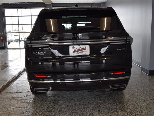Used 2025 Buick Enclave Avenir w/ Trailering Package, 5000 lbs. image 7