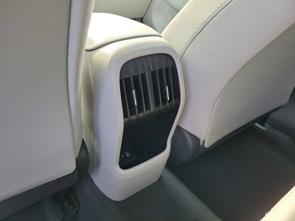 Used 2024 Hyundai Kona SEL AWD/4WD image 13