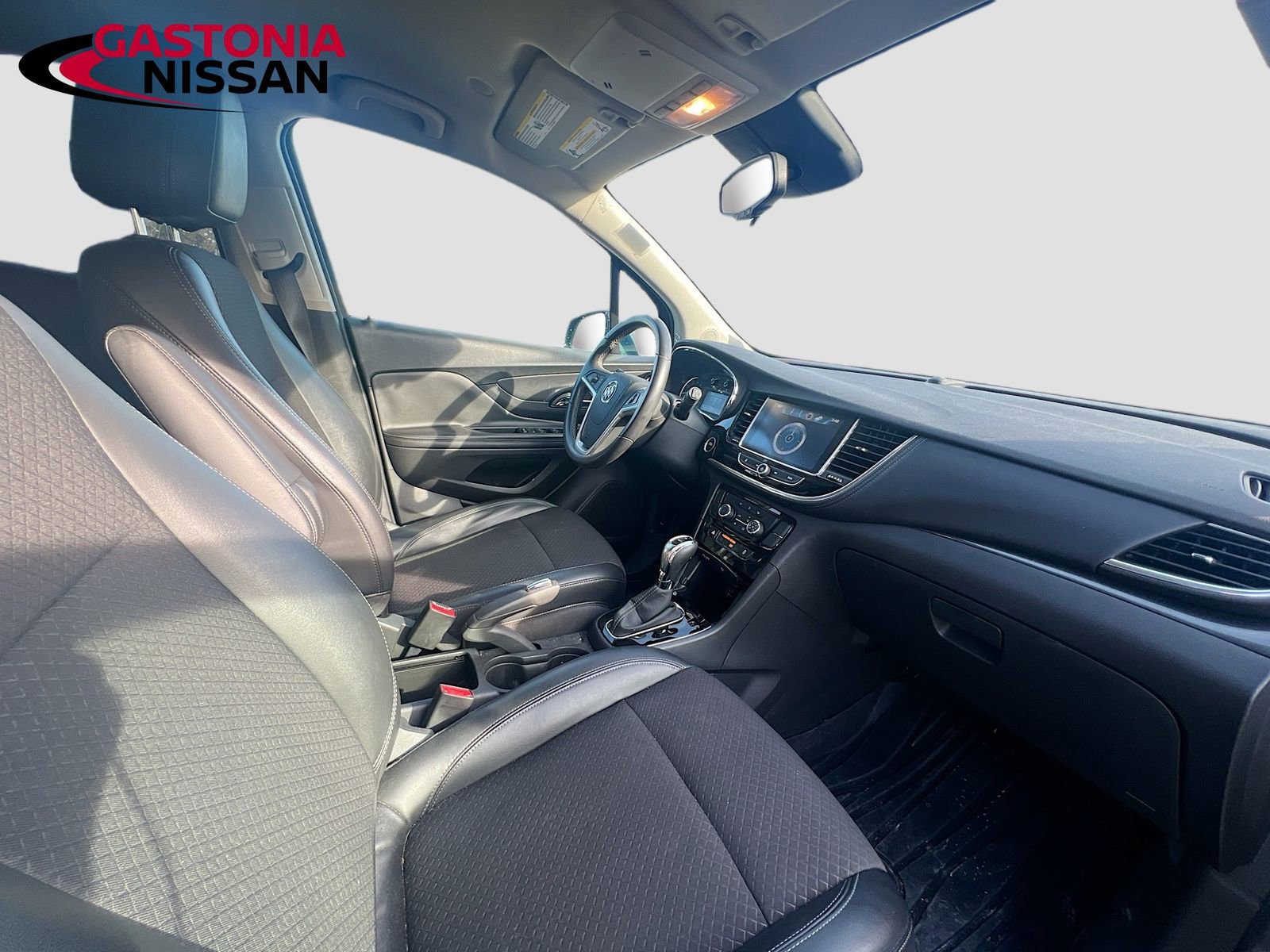 Used 2020 Buick Encore Preferred image 36