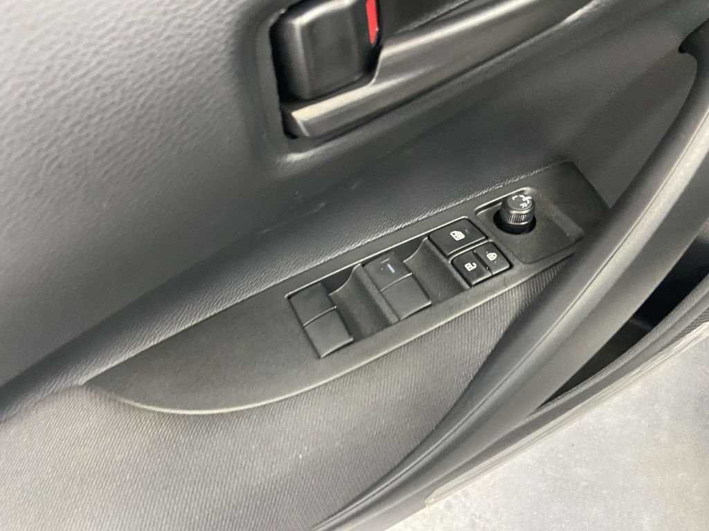 Used 2026 Toyota Corolla LE FWD image 17