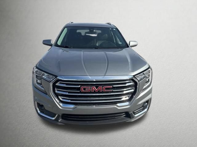 Used 2024 GMC Terrain SLT AWD/4WD image 8