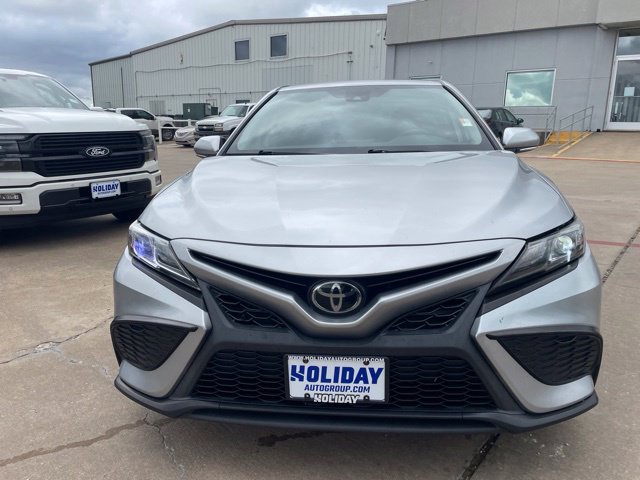Used 2023 Toyota Camry SE FWD image 8