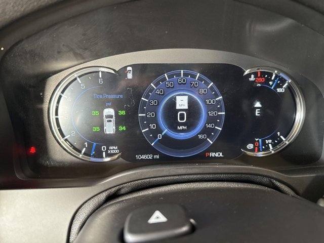 Used 2019 Cadillac Escalade Premium Luxury image 15