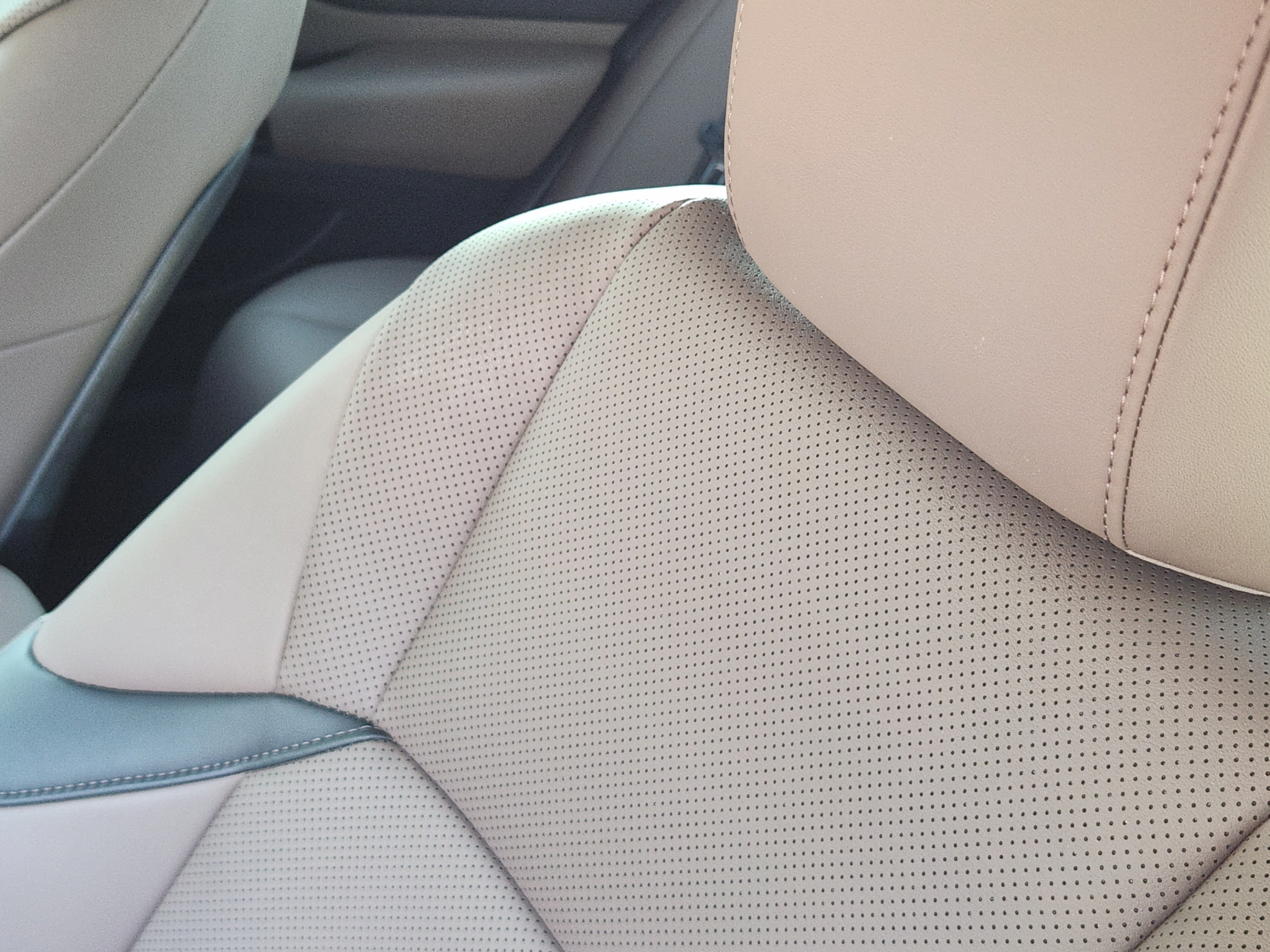 Certified 2025 Lexus ES 350 w/ Premium Package FWD image 7