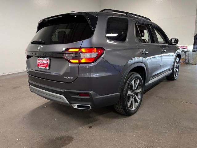 Used 2024 Honda Pilot Elite image 3