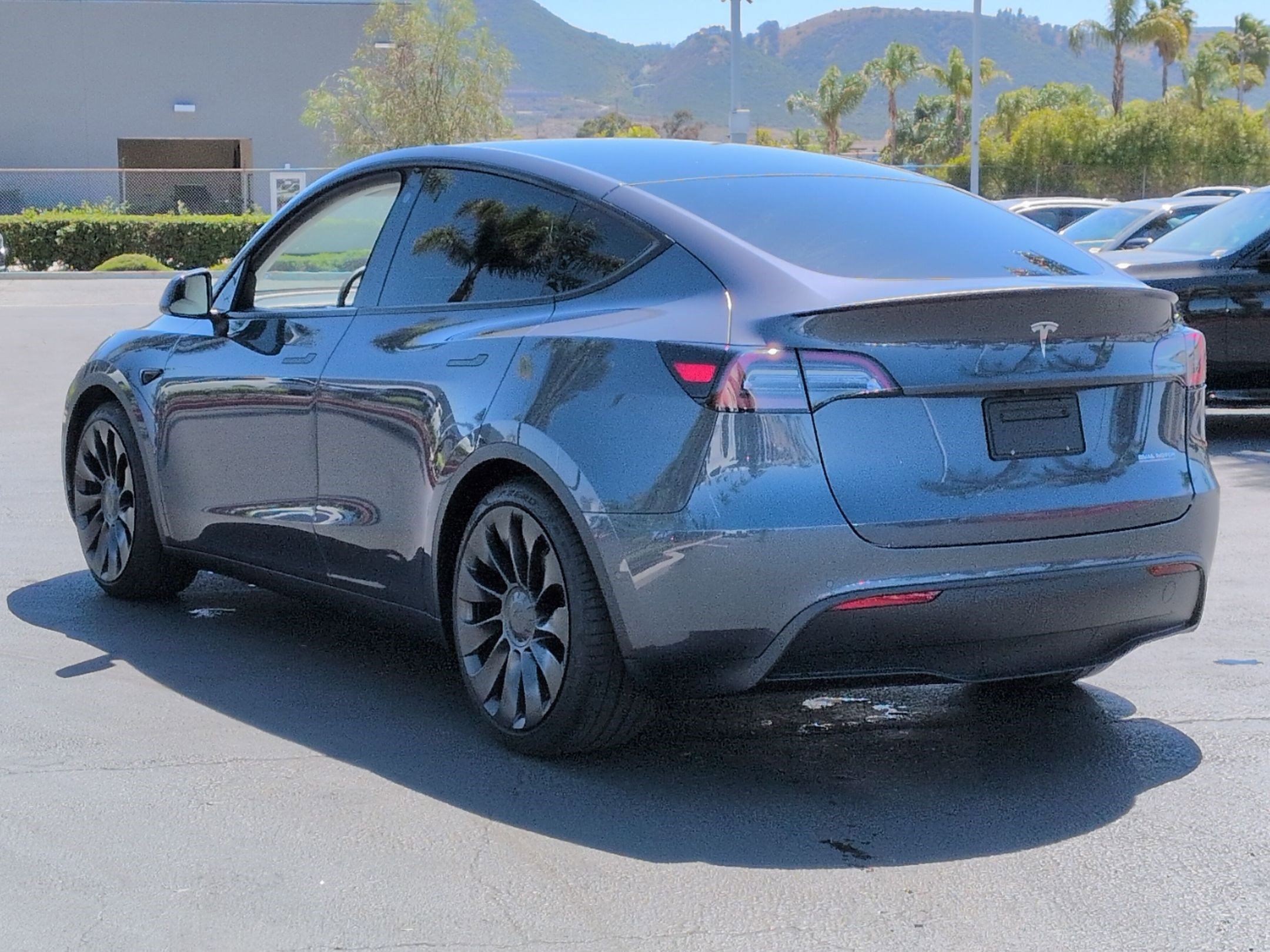 Used 2022 Tesla Model Y Performance AWD/4WD image 8