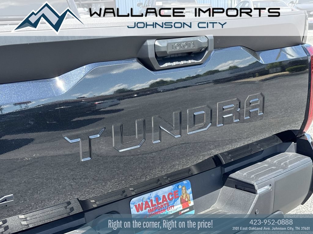 Used 2024 Toyota Tundra SR5 w/ SR5 Premium Package AWD/4WD image 10