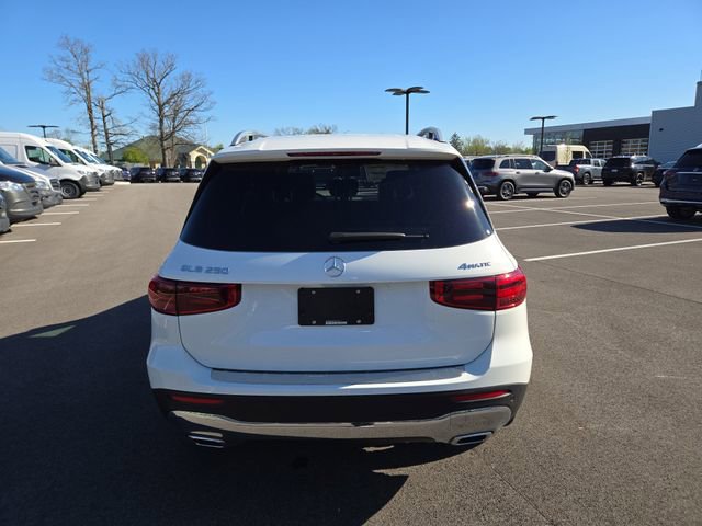 New 2026 Mercedes-Benz GLB 250 4MATIC image 4