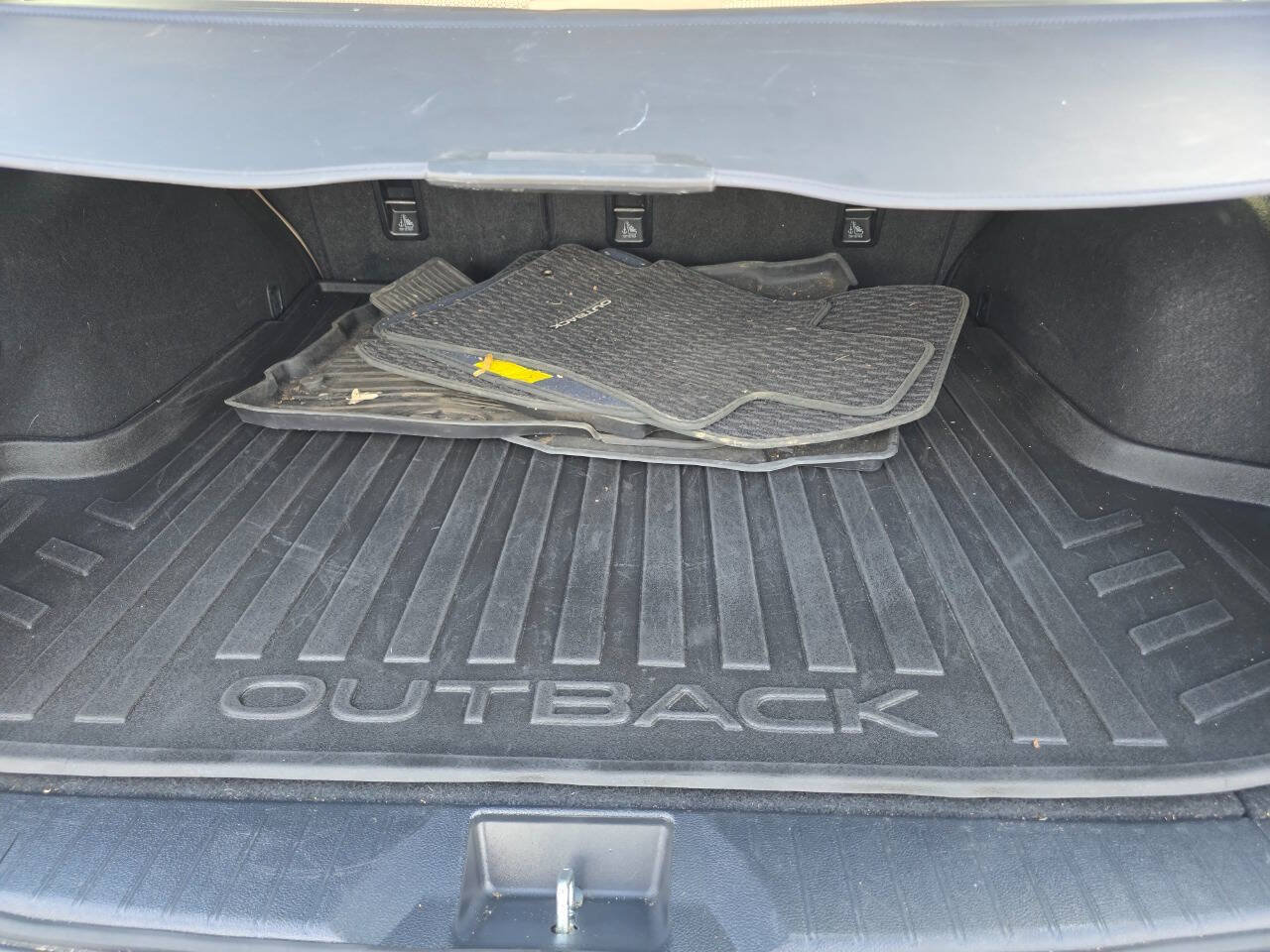Used 2018 Subaru Outback 2.5i Premium AWD/4WD image 22