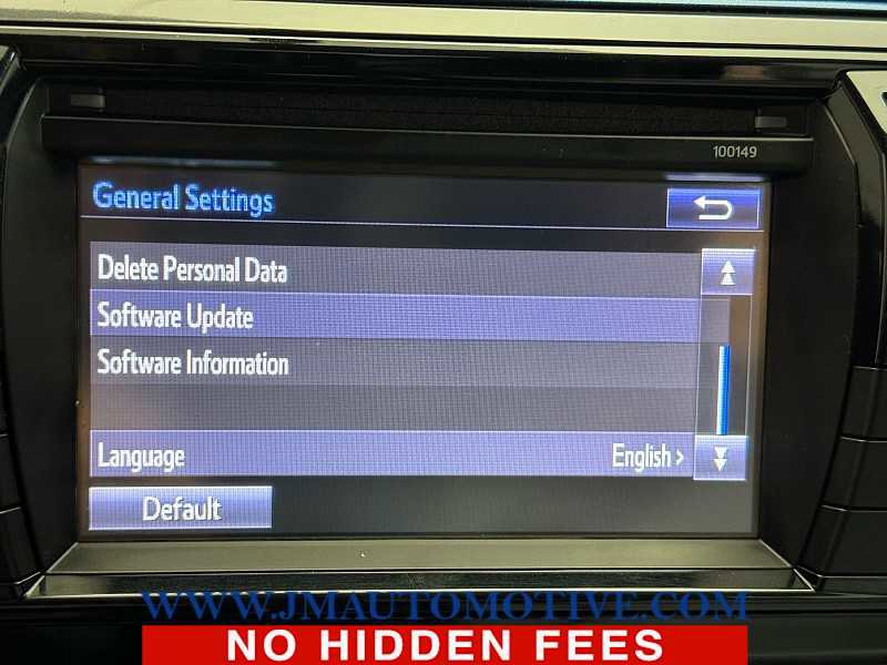 Used 2015 Toyota Corolla LE image 28