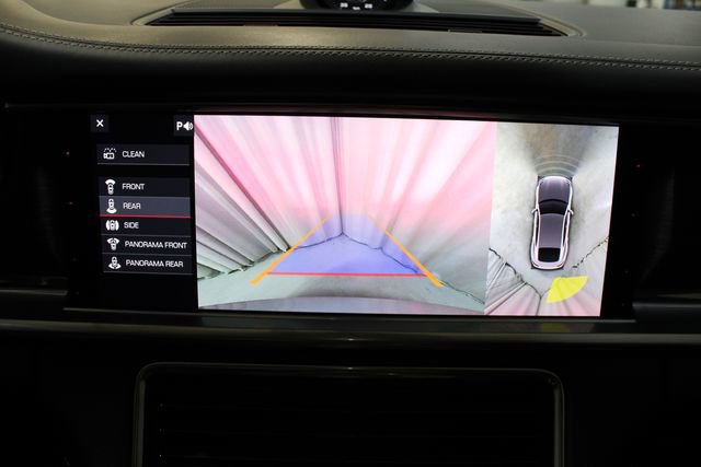 Used 2019 Porsche Panamera GTS image 4