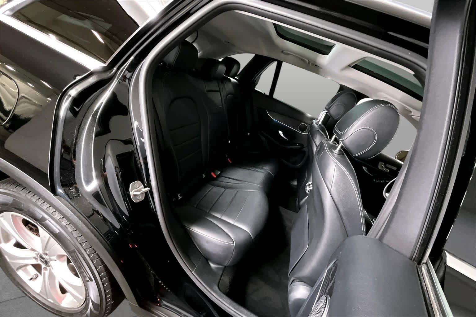 Certified 2018 Mercedes-Benz GLC 300 4MATIC image 17