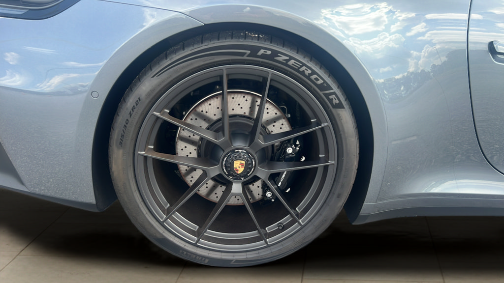 Certified 2026 Porsche 911 Carrera GTS RWD image 22