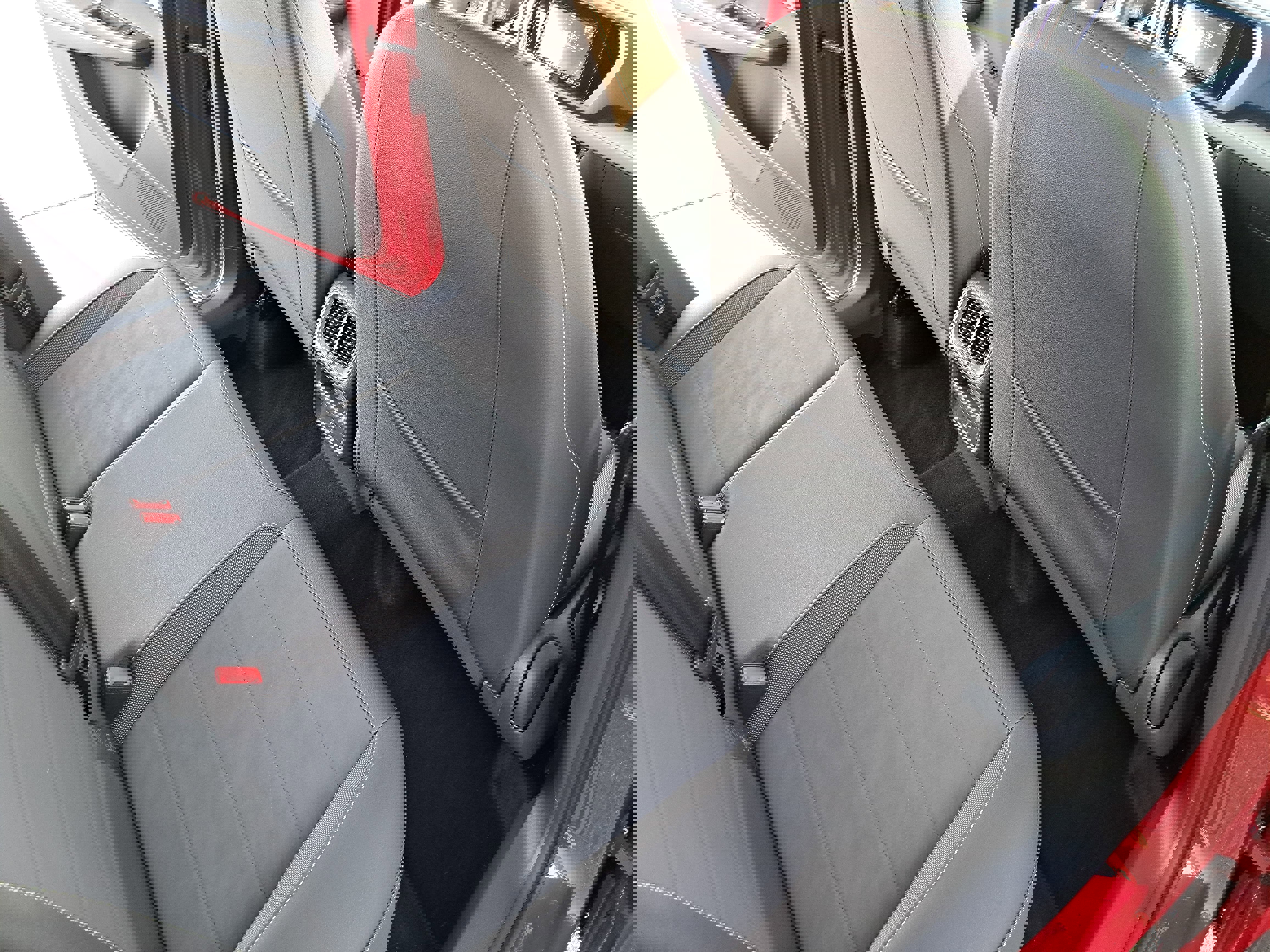 Used 2024 Volkswagen Taos SE image 11