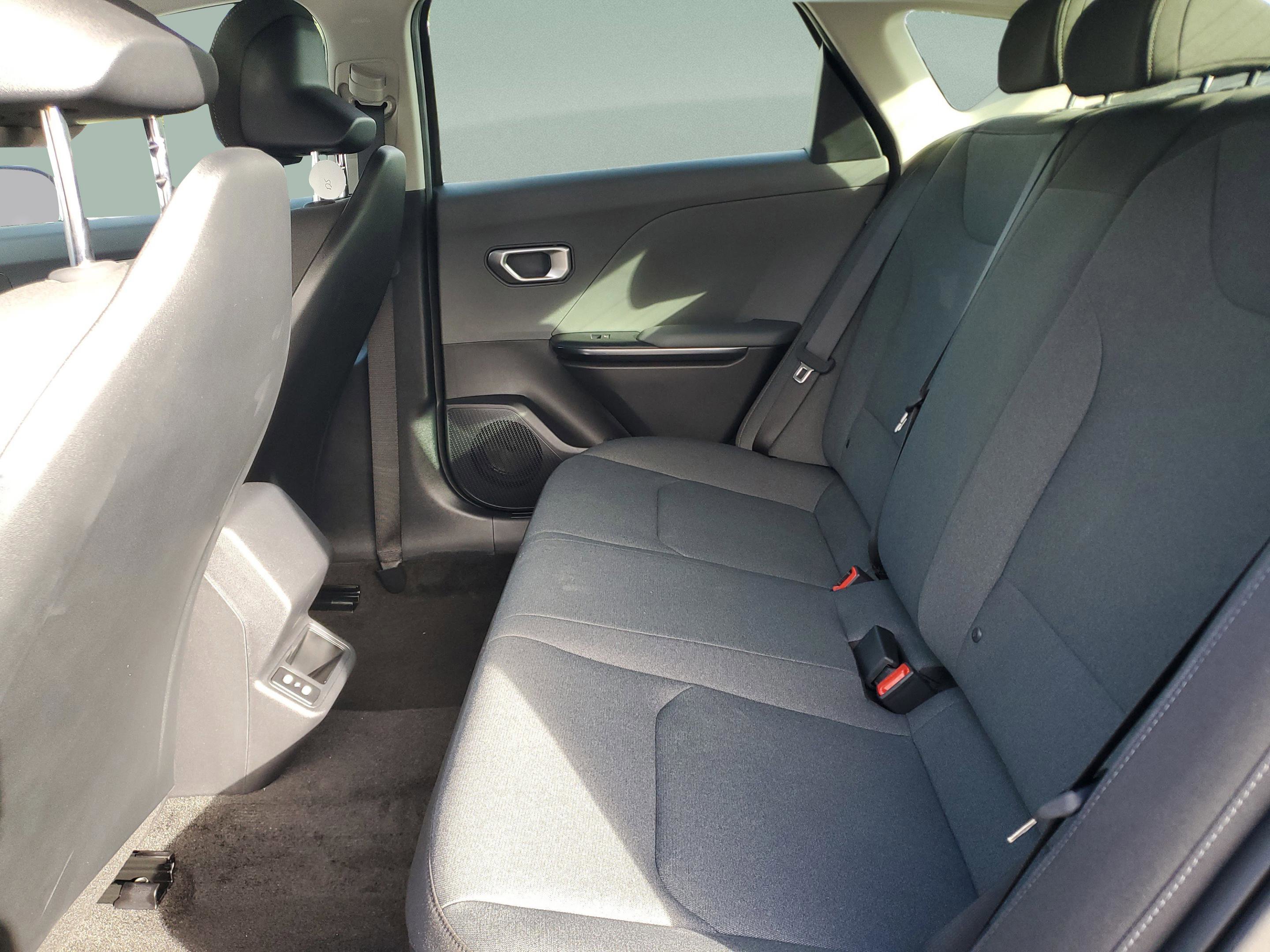 New 2025 Kia K4 FWD image 8