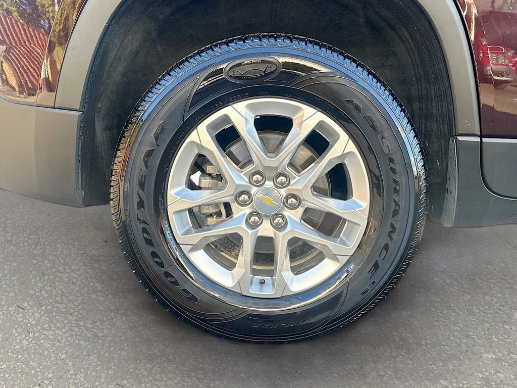 Used 2020 Chevrolet Traverse LT w/ Driver Confidence II Package image 29