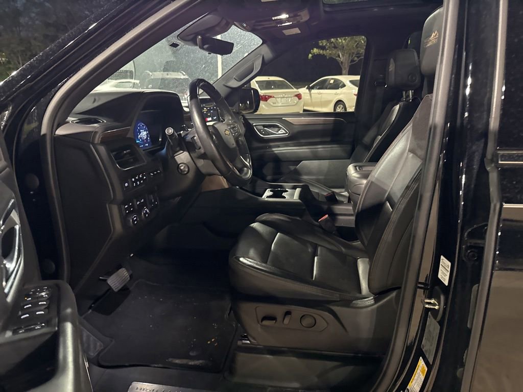 Used 2023 Chevrolet Tahoe High Country w/ Advanced Technology Package AWD/4WD image 13