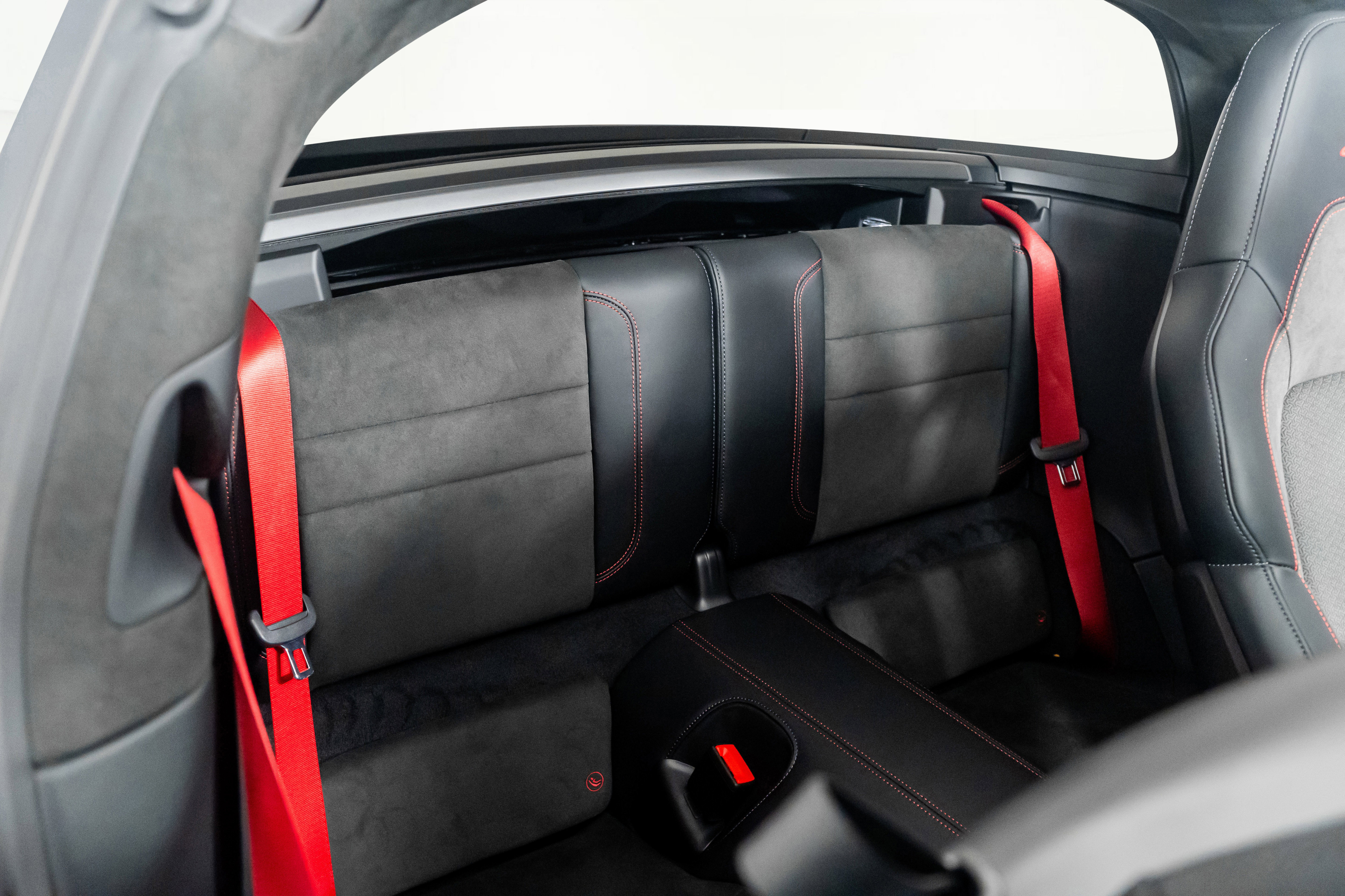 Used 2026 Porsche 911 Targa 4 GTS w/ Premium Package image 32