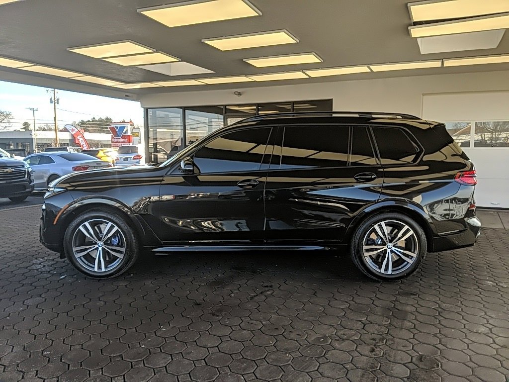 Used 2024 BMW X7 M60i w/ Executive Package image 14