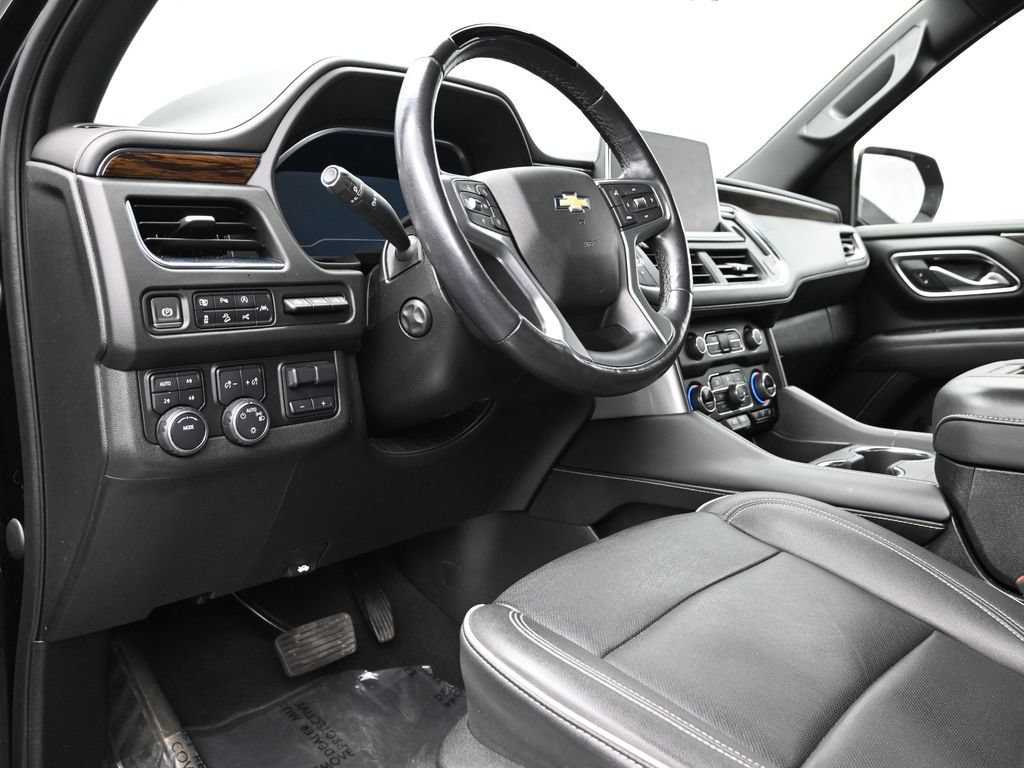 Used 2023 Chevrolet Tahoe Premier w/ Advanced Technology Package AWD/4WD image 24