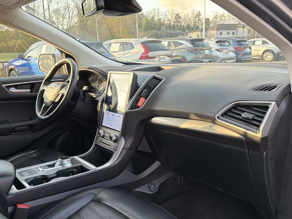 Used 2024 Ford Edge SEL AWD/4WD image 18
