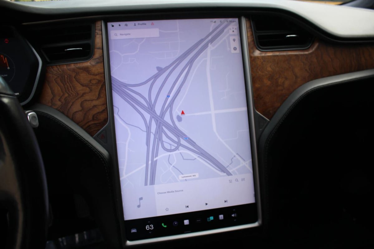 Used 2020 Tesla Model S Long Range Plus AWD/4WD image 17