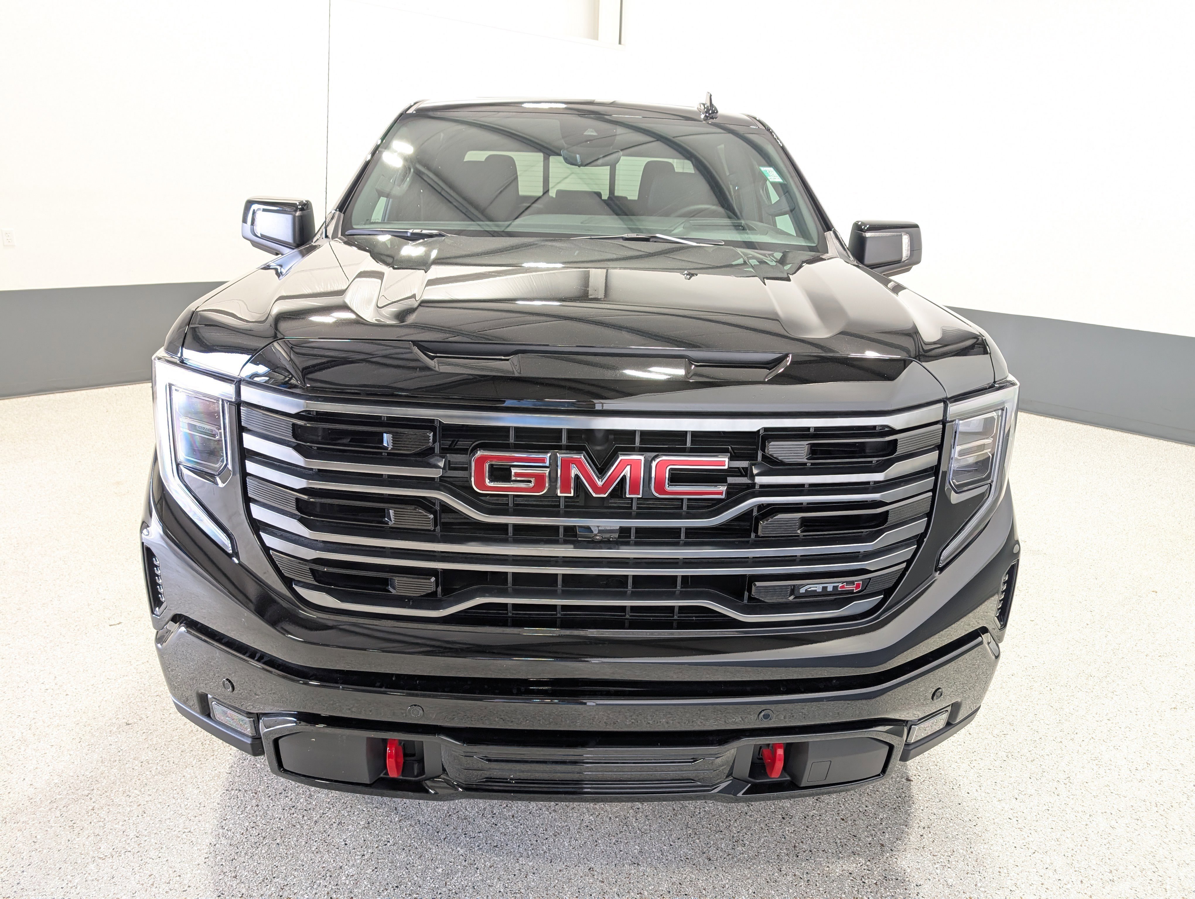 Used 2025 GMC Sierra 1500 AT4 w/ AT4 Premium Package image 8