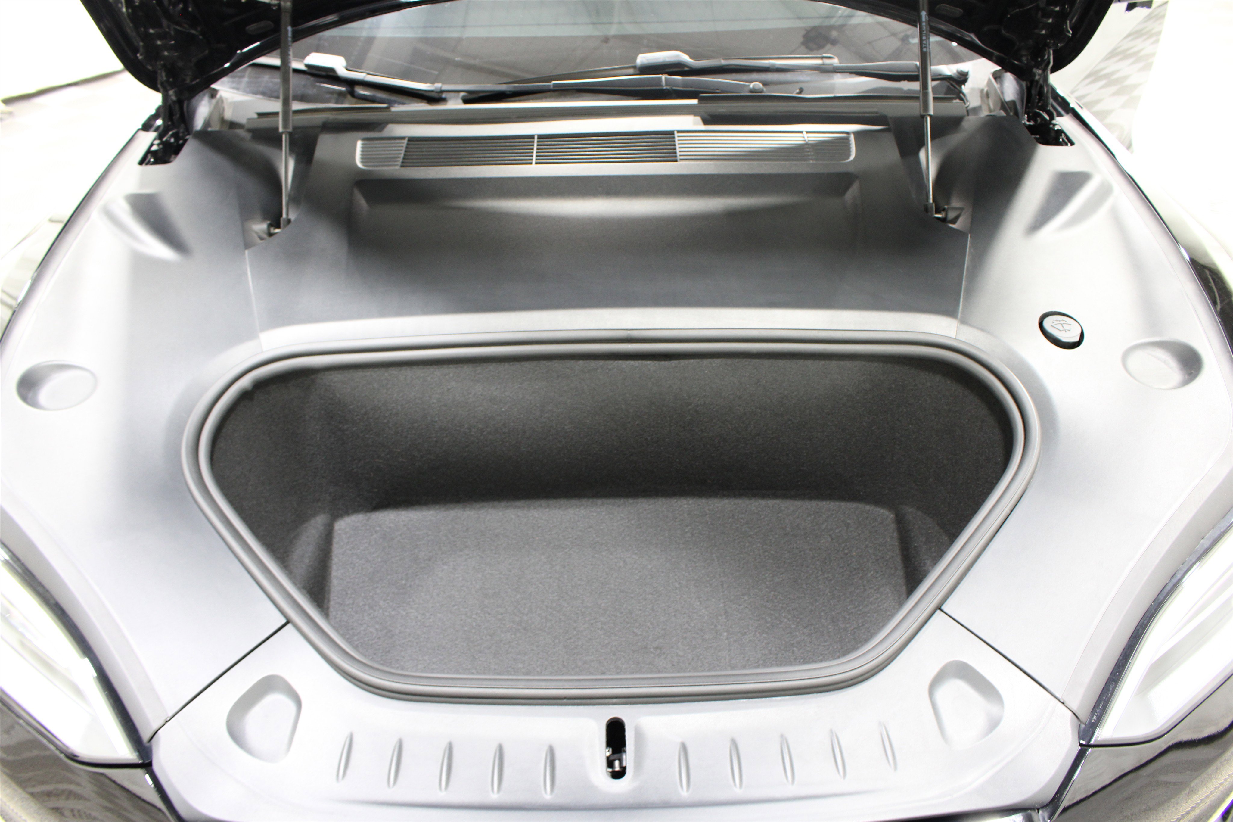 Used 2022 Tesla Model S Plaid image 36