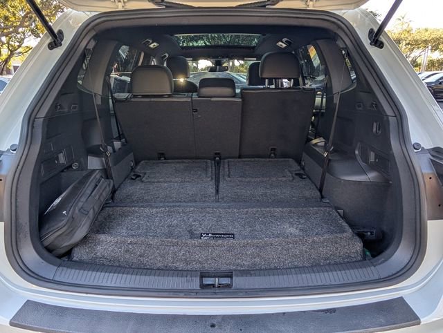 Used 2022 Volkswagen Tiguan SE R-Line image 15