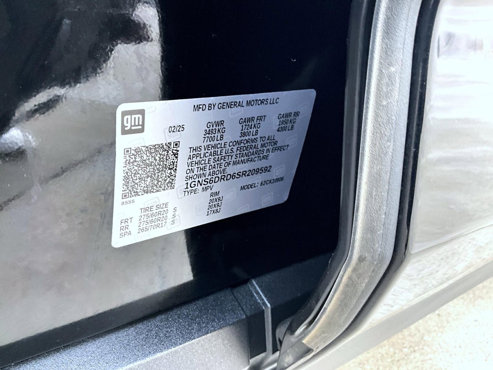 Used 2025 Chevrolet Suburban Z71 image 27