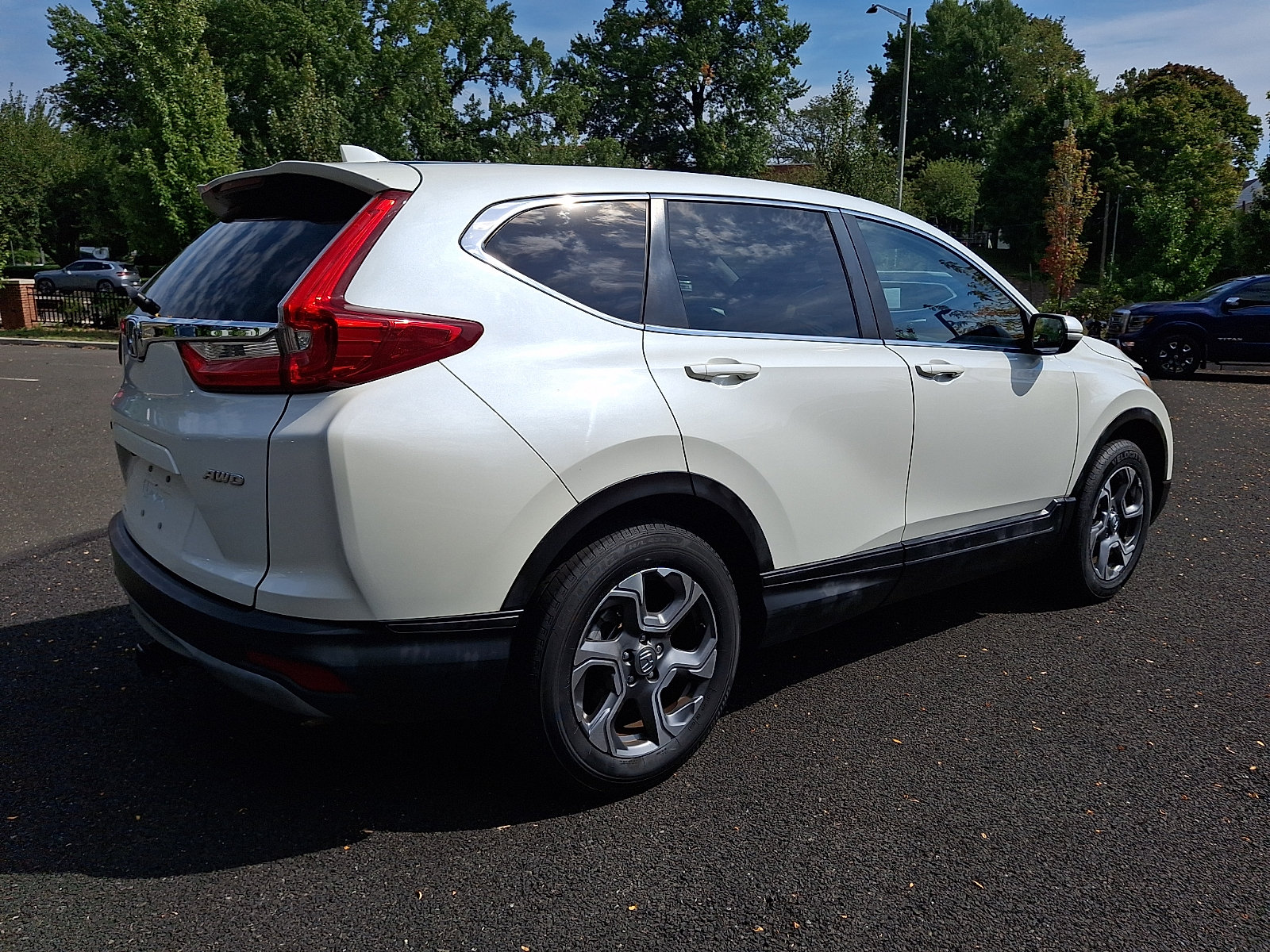 Used 2018 Honda CR-V EX image 6