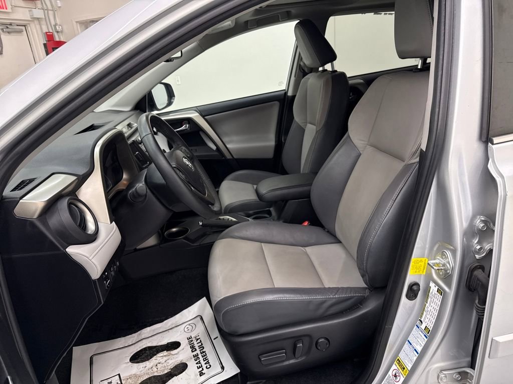 Used 2015 Toyota RAV4 Limited w/ Technology Package image 13