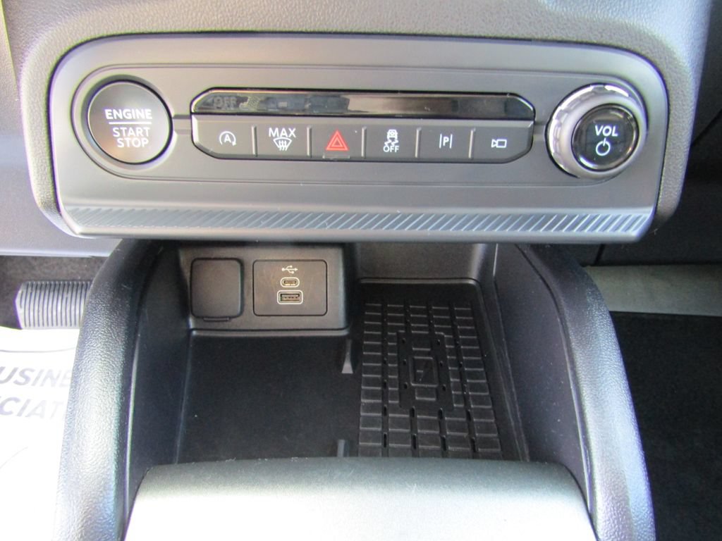 Used 2025 Ford Bronco Sport Outer Banks w/ Outer Banks Tech Package+ AWD/4WD image 29