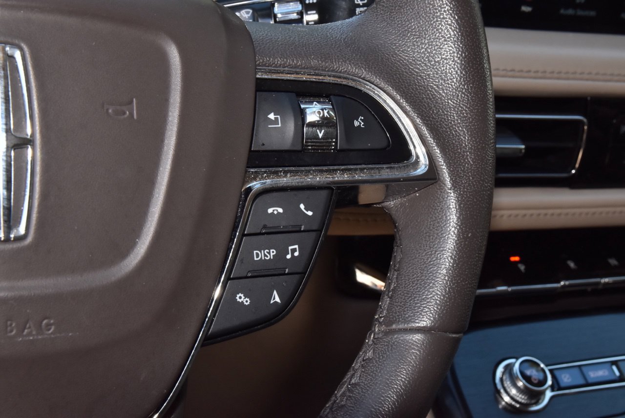 Used 2022 Lincoln Nautilus FWD w/ Premium Package image 24