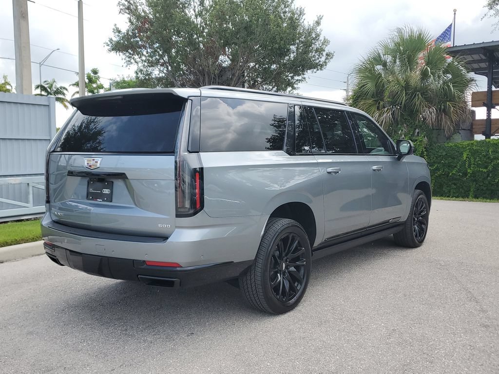 Used 2025 Cadillac Escalade ESV Sport w/ Touring Package AWD/4WD image 5