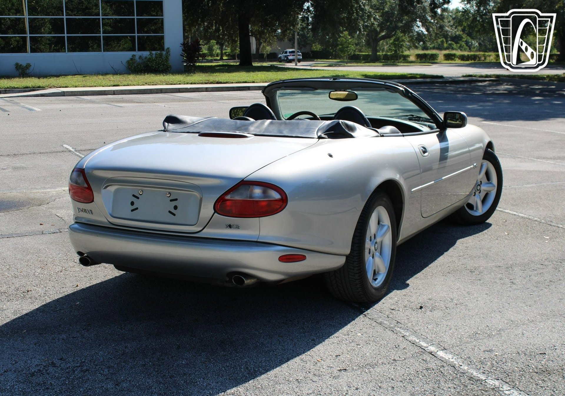 Used 1999 Jaguar XK8 Convertible image 10