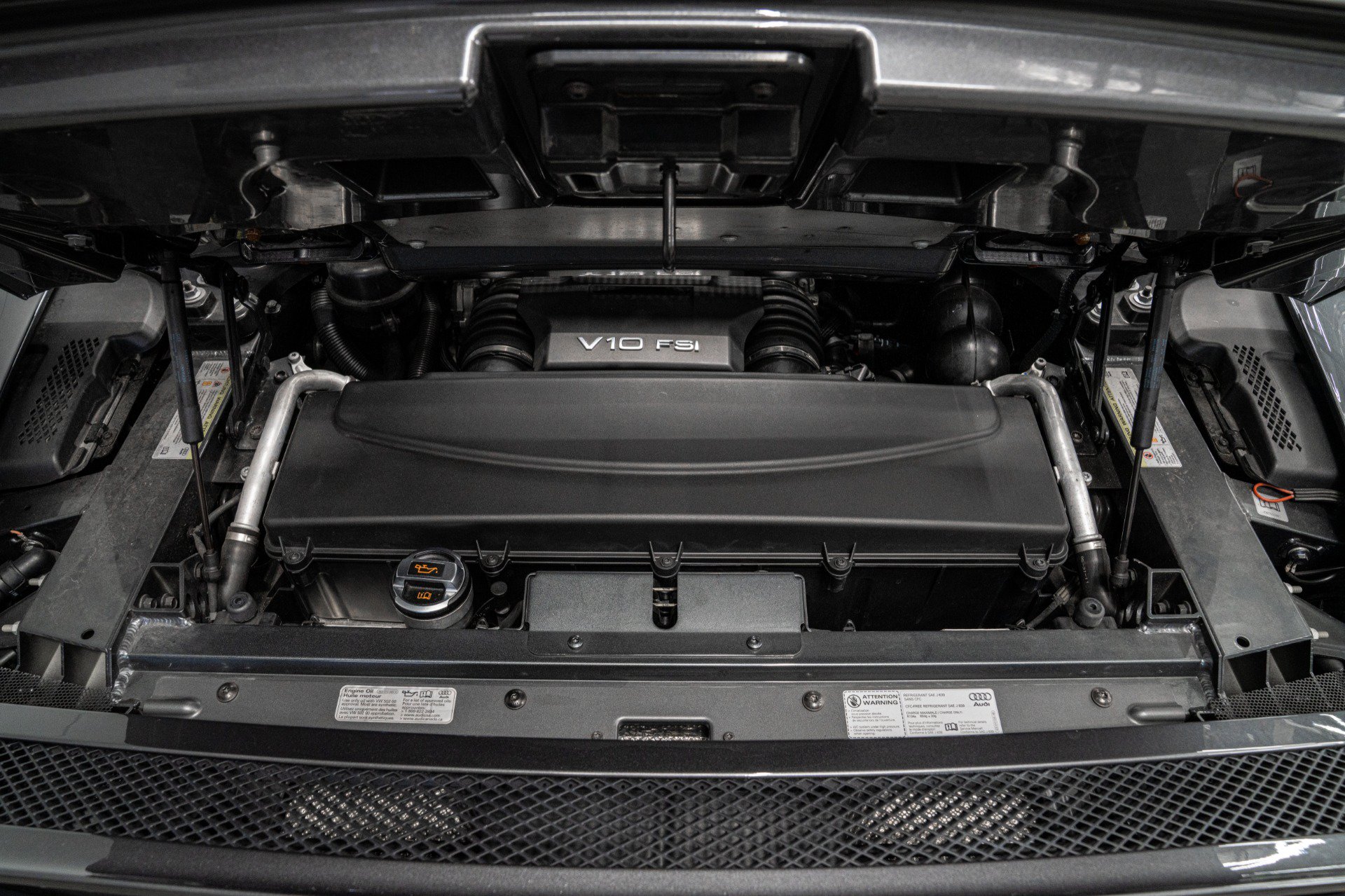 Used 2012 Audi R8 V10 AWD/4WD image 11