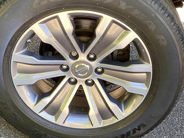 Used 2019 Nissan Titan SL AWD/4WD image 29