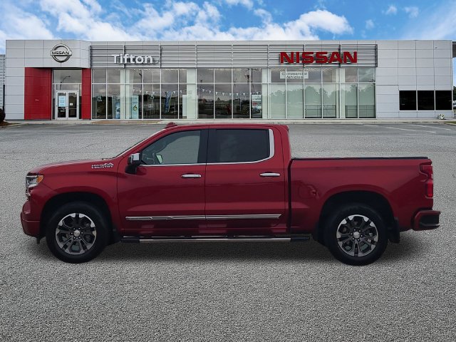 Used 2024 Chevrolet Silverado 1500 High Country w/ Technology Package AWD/4WD image 4