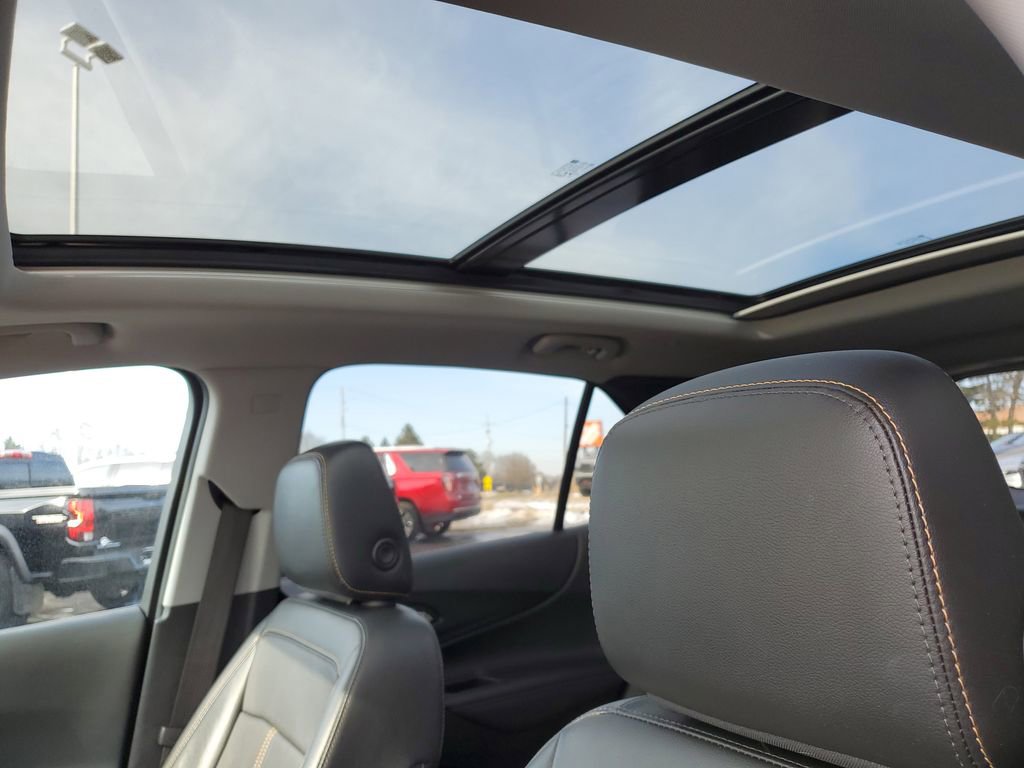 Used 2022 Chevrolet Equinox Premier image 6