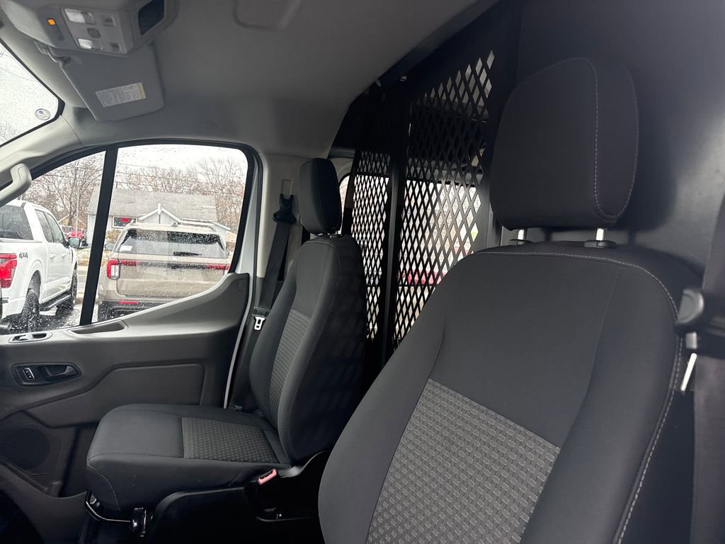Used 2024 Ford Transit 250 Low Roof w/ Exterior Upgrade Package image 28