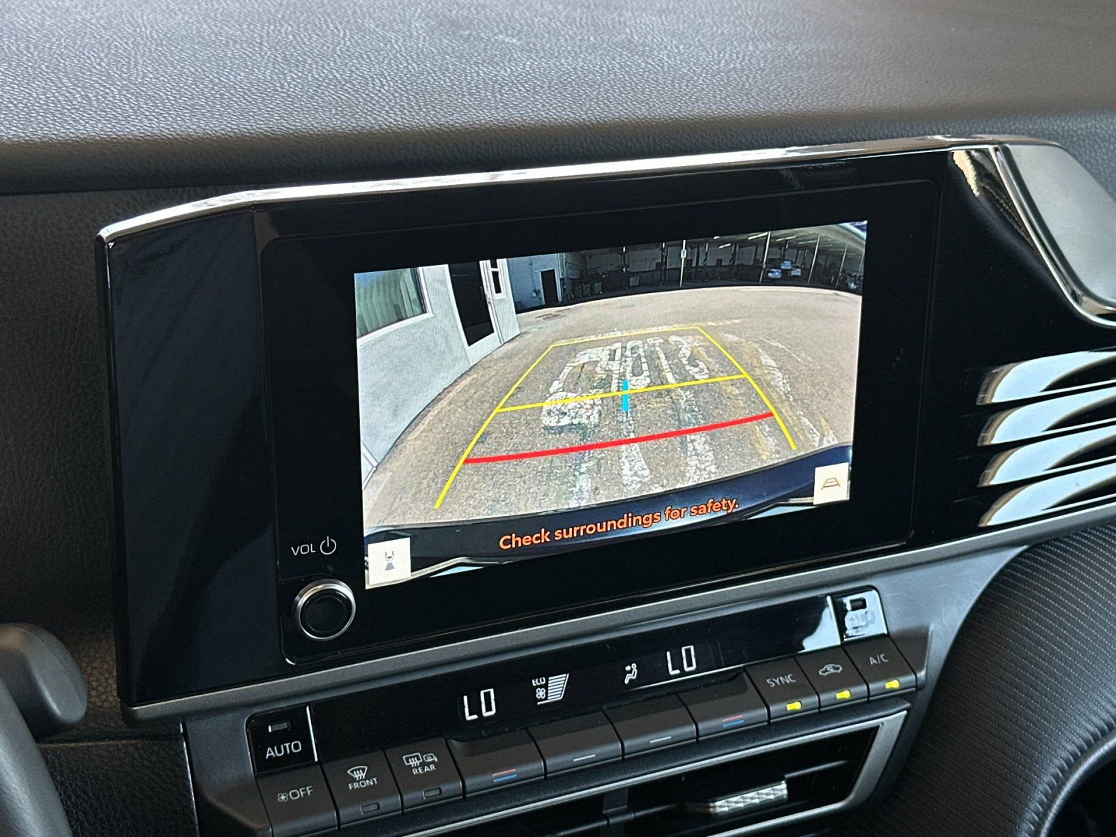 Used 2025 Toyota Camry SE FWD image 16