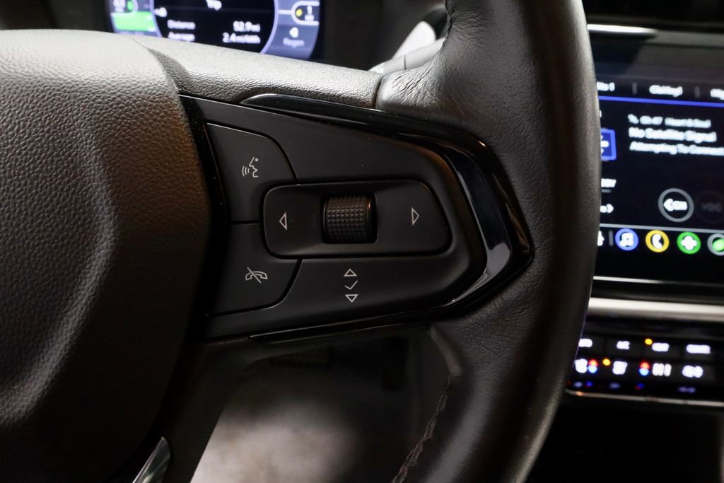 Used 2023 Chevrolet Bolt EUV Premier image 27